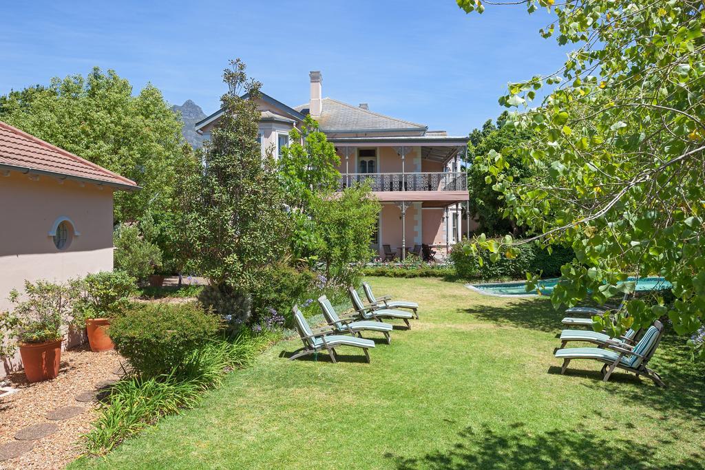 Medindi Manor Hotel Kaapstad Buitenkant foto