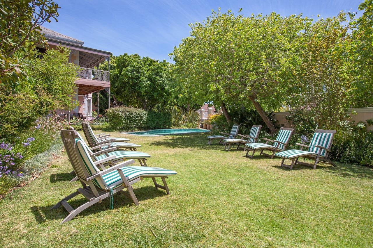 Medindi Manor Hotel Kaapstad Buitenkant foto