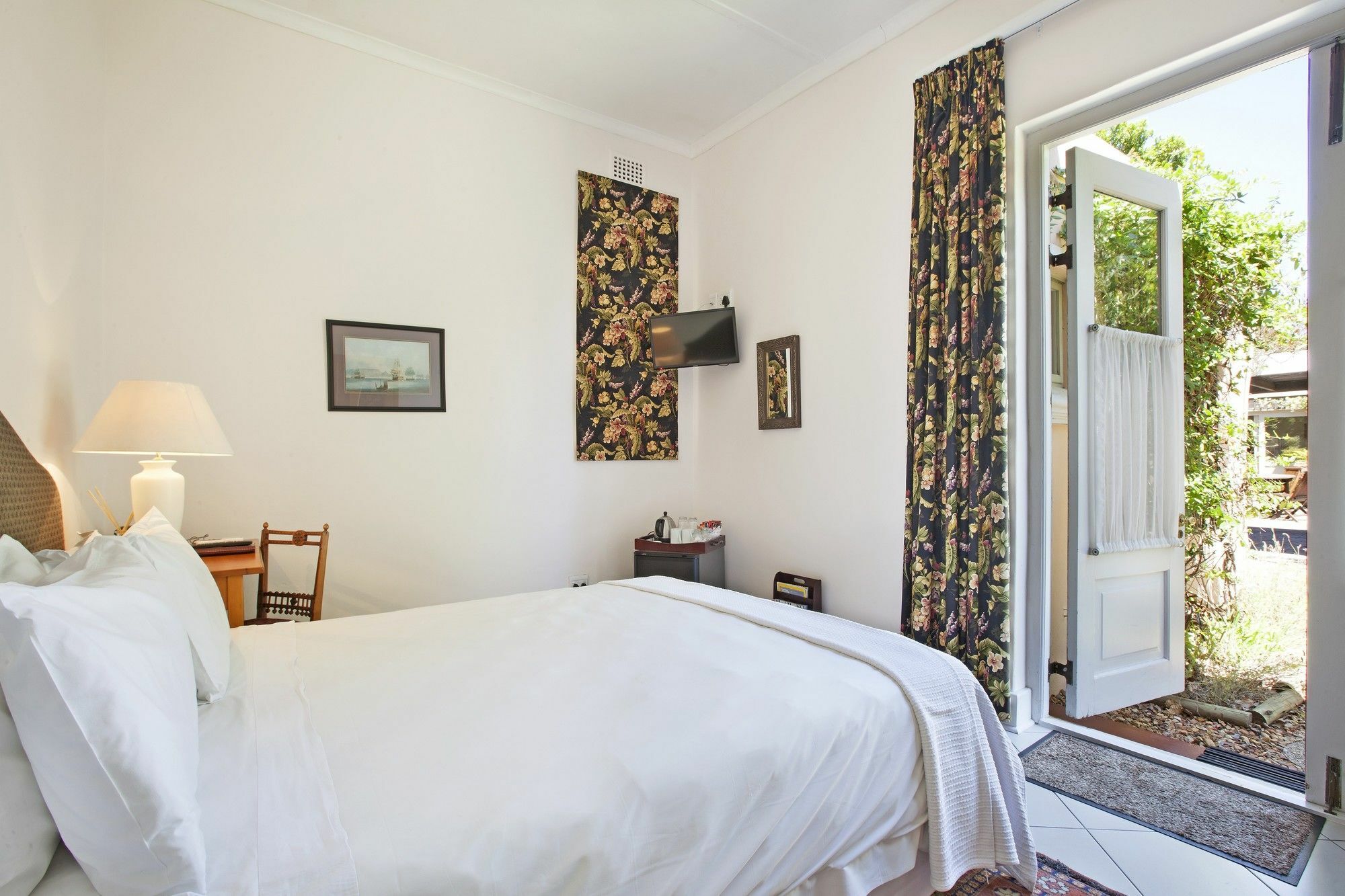 Medindi Manor Hotel Kaapstad Buitenkant foto